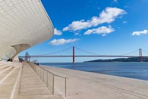 Discover Lisbon & Porto