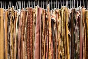 Paris à la Mode: Fashion & Textiles