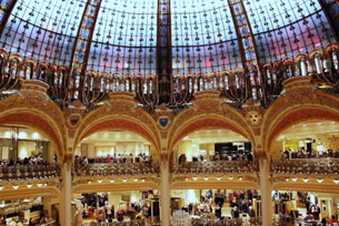 Paris à la Mode: Fashion & Textiles